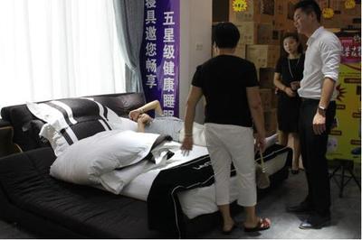 一統(tǒng)國(guó)際家居廣州旗艦店羊城首戰(zhàn)告捷，引領(lǐng)家居消費(fèi)新風(fēng)尚